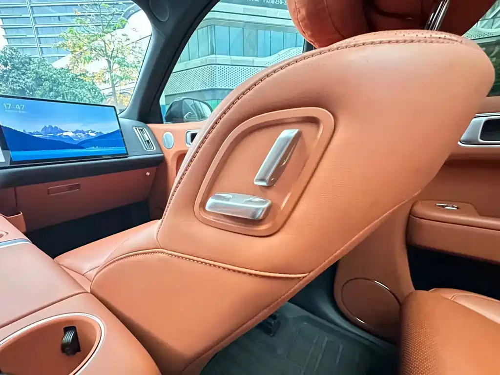 Li Auto Li L8 — миниатюра 17