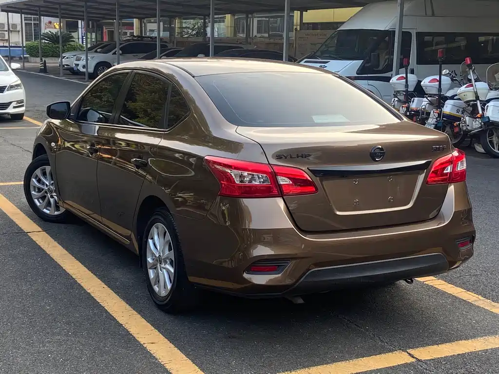Nissan Sylphy — миниатюра 6