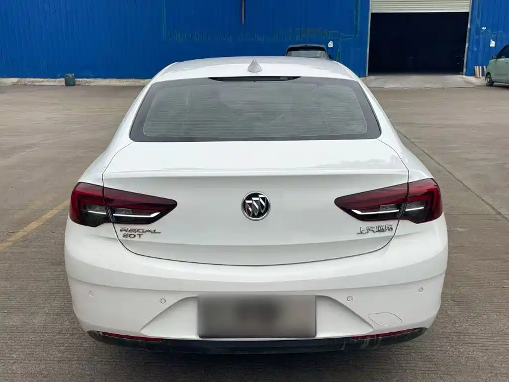 Buick Regal — миниатюра 6