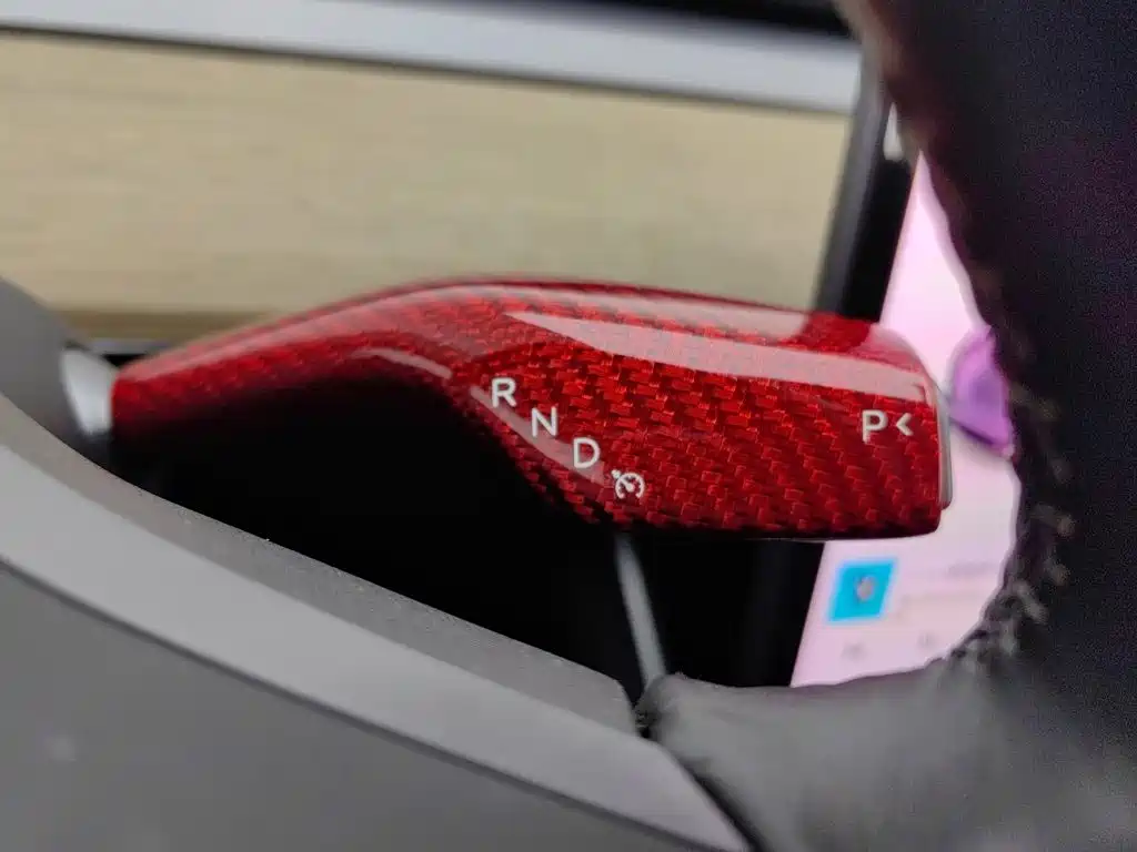 Tesla Model 3 — миниатюра 13