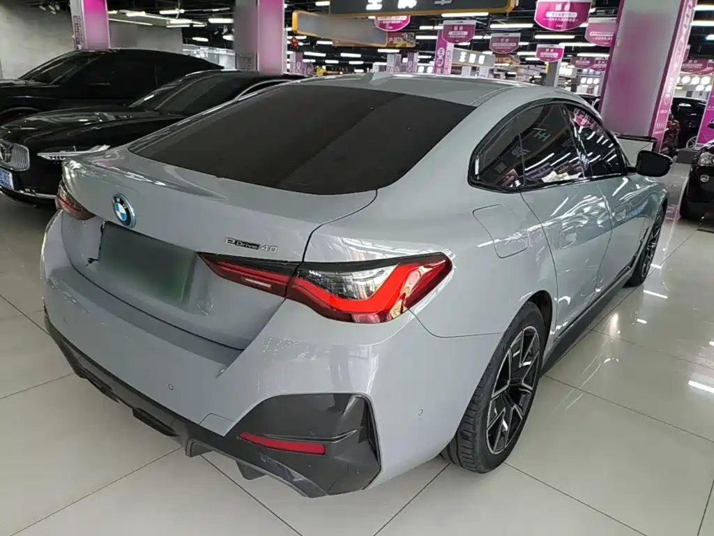 BMW i4 — миниатюра 7