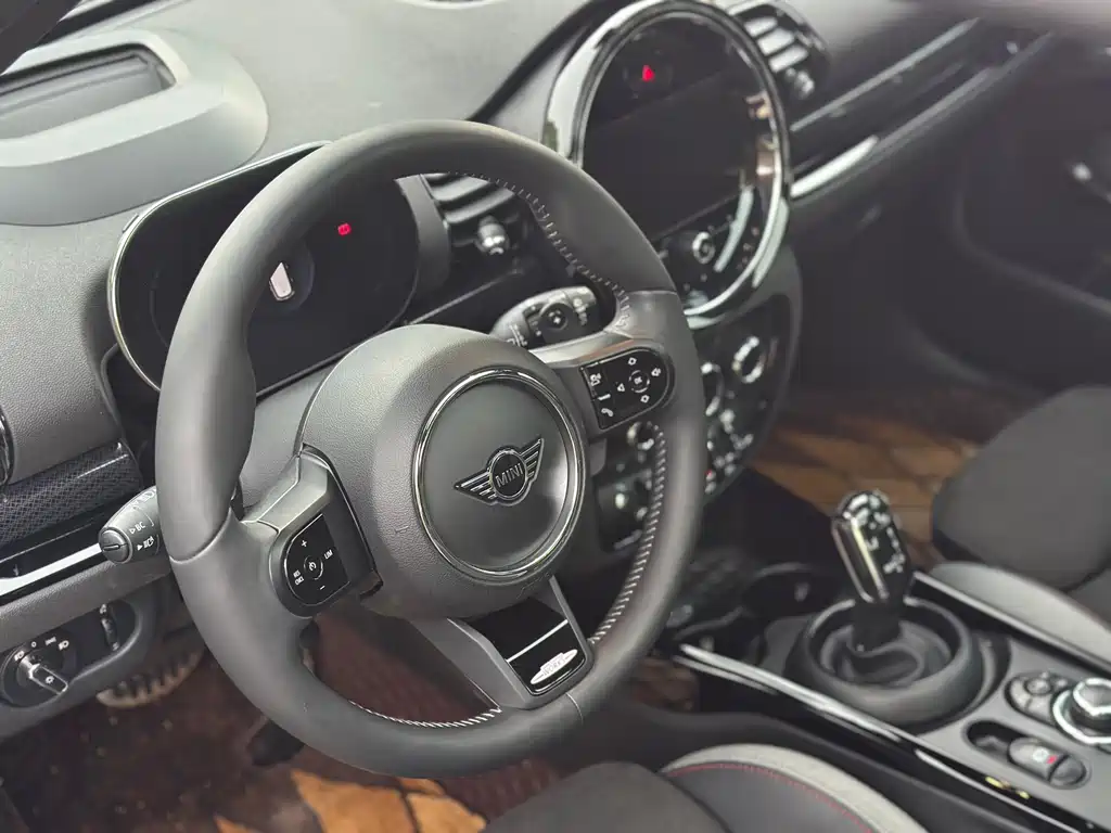 MINI Mini JCW Clubman — миниатюра 10