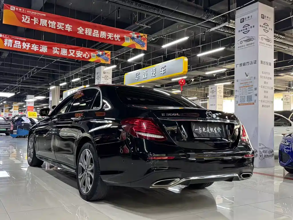 Mercedes-Benz E-Class — миниатюра 9