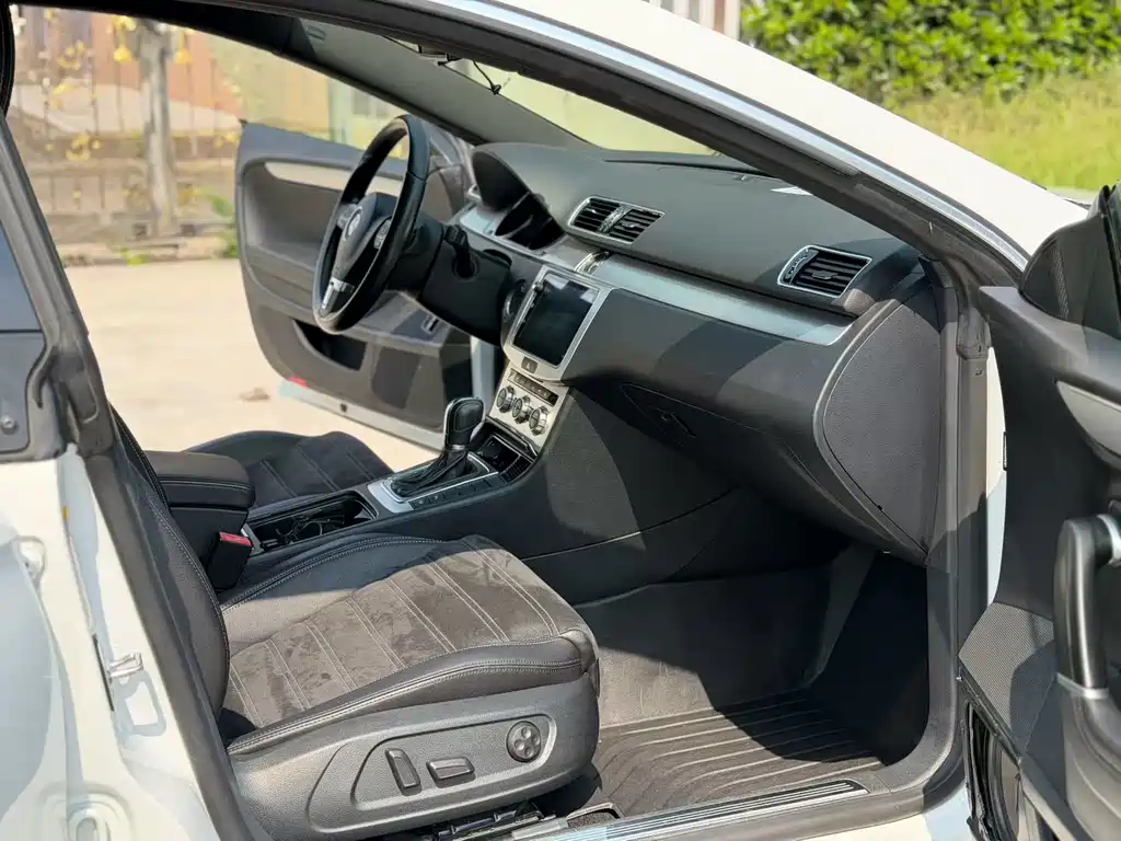 Volkswagen CC — миниатюра 3