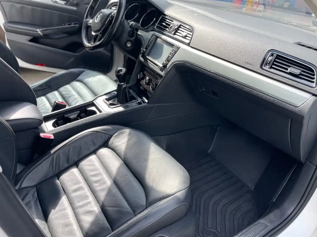 Volkswagen Lamando — миниатюра 7