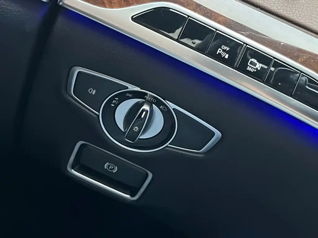 Mercedes-Benz S-Class — миниатюра 15