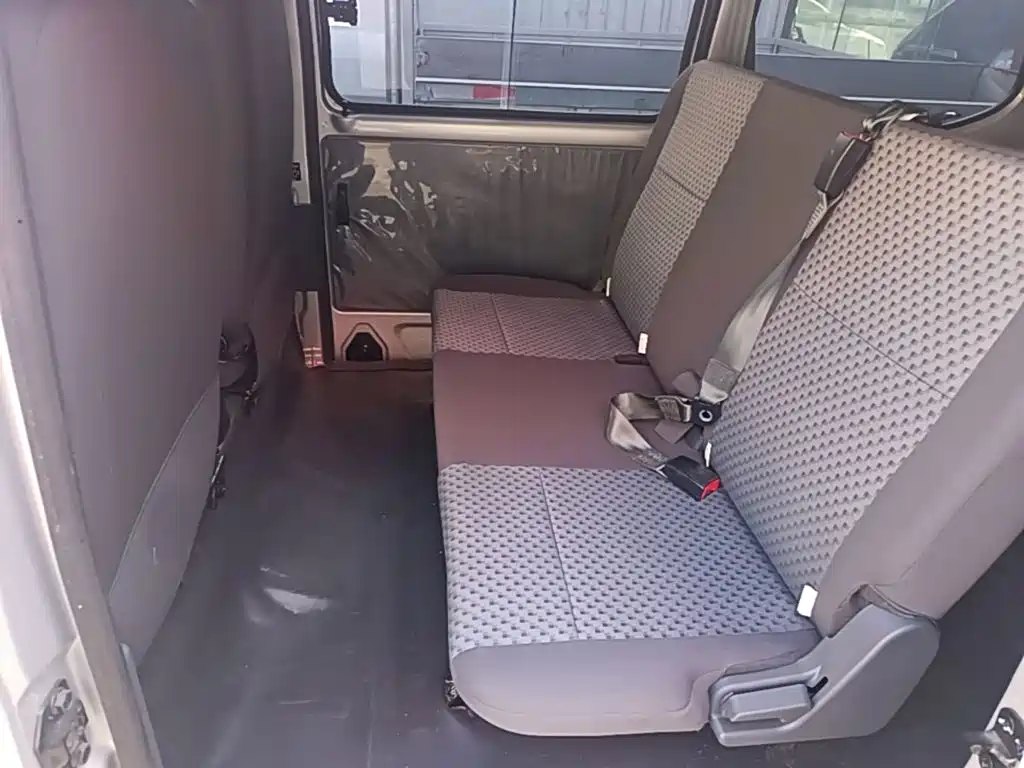 Wuling Zhiguang — миниатюра 17