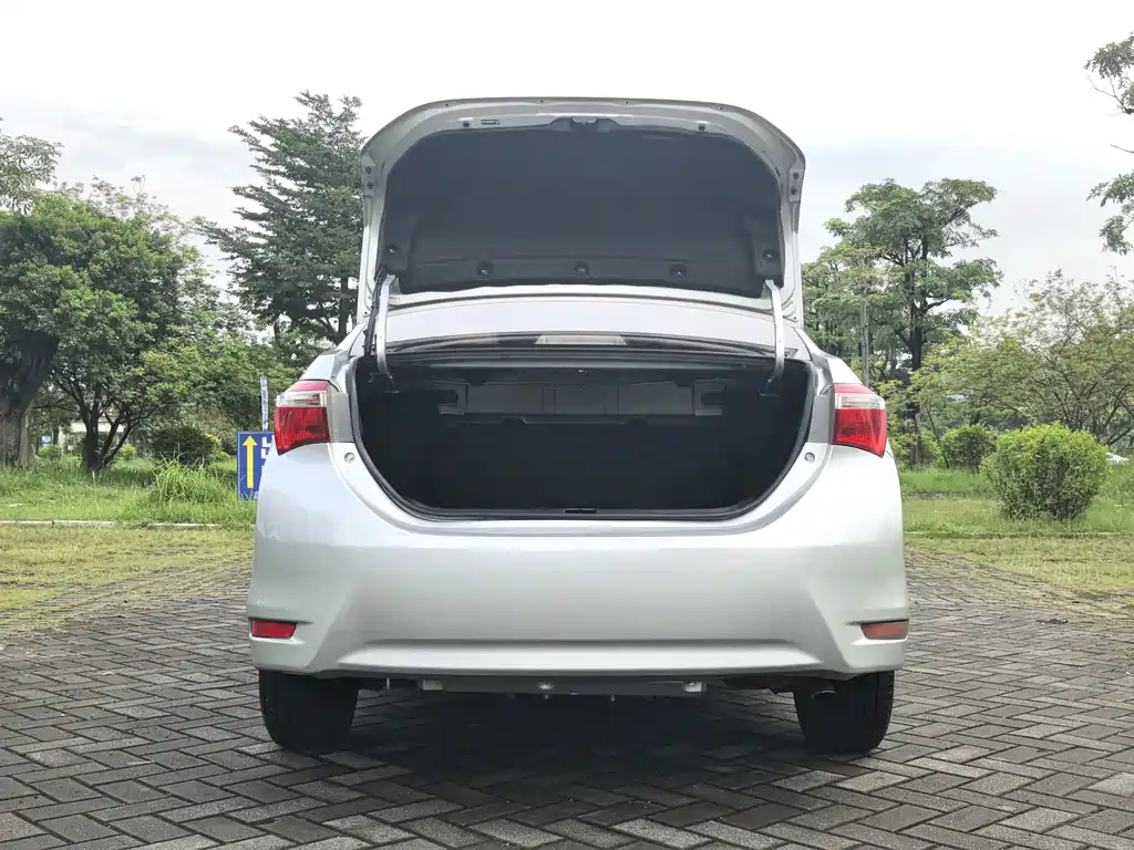 Toyota Corolla — миниатюра 14