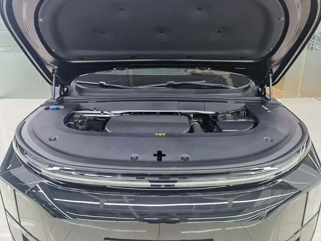 Li Auto L6 2025 Pro