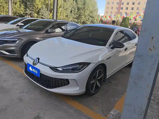 Volkswagen Lamando
