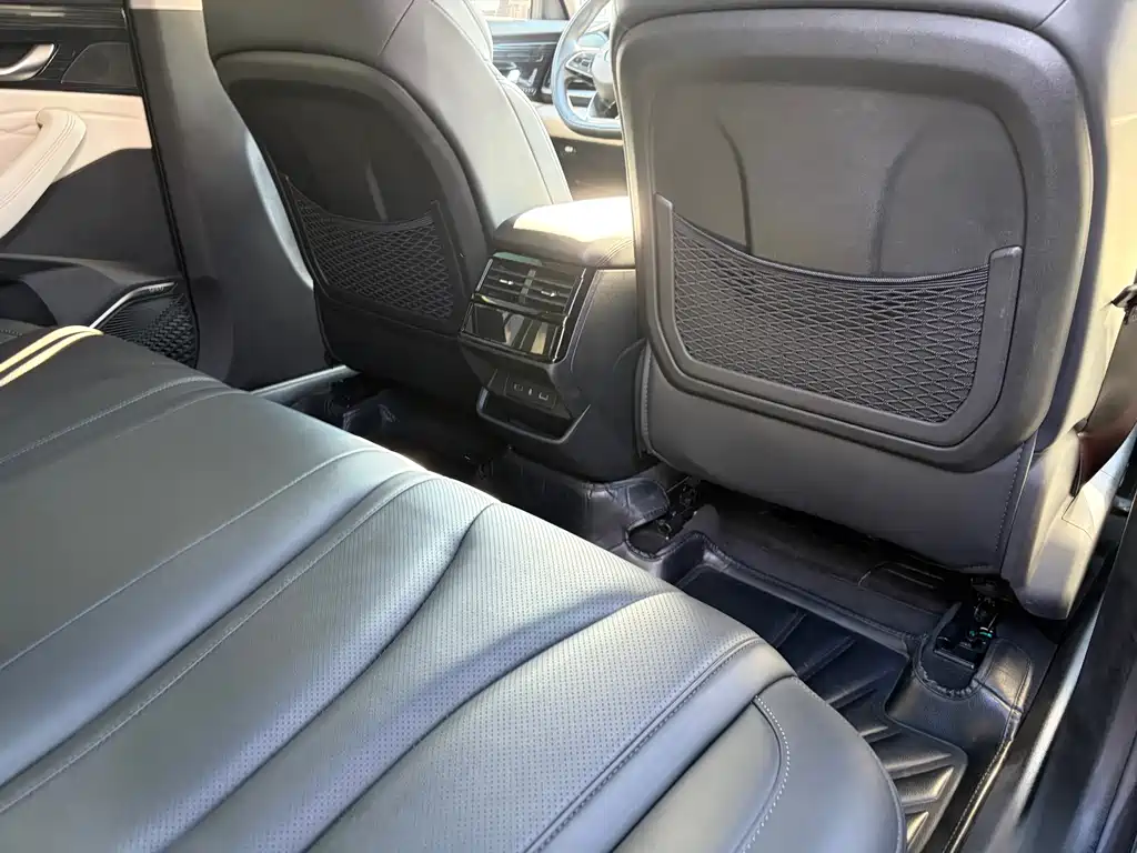 Geely Xingyue L — миниатюра 11