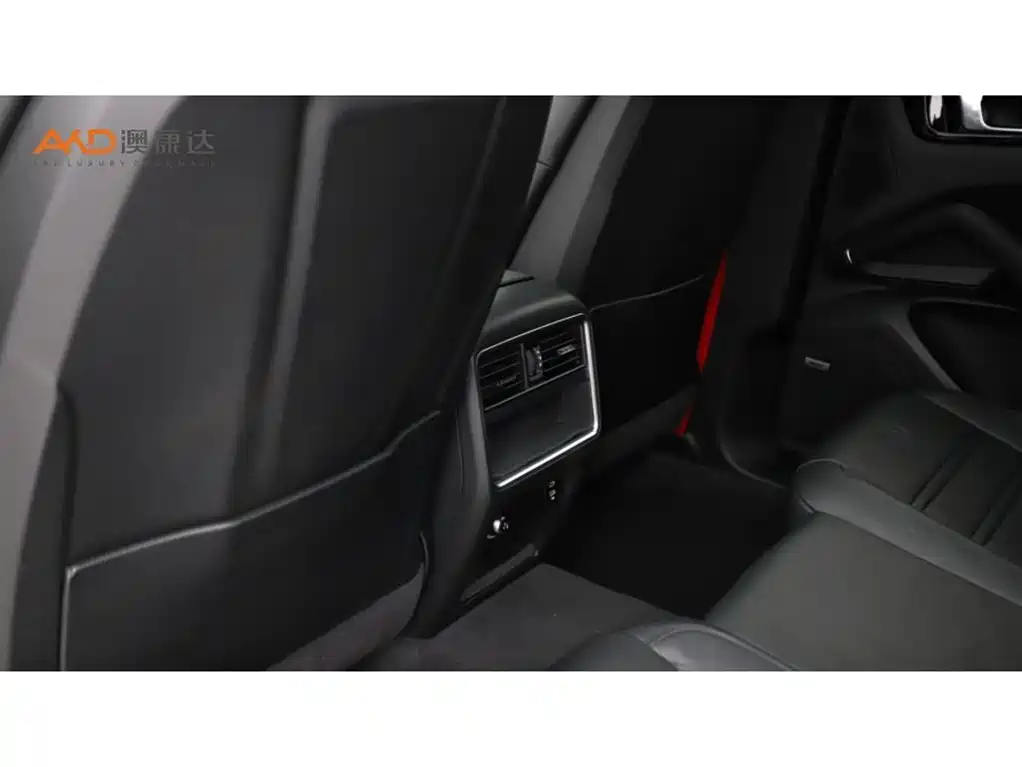 Porsche Cayenne Hybrid — миниатюра 9