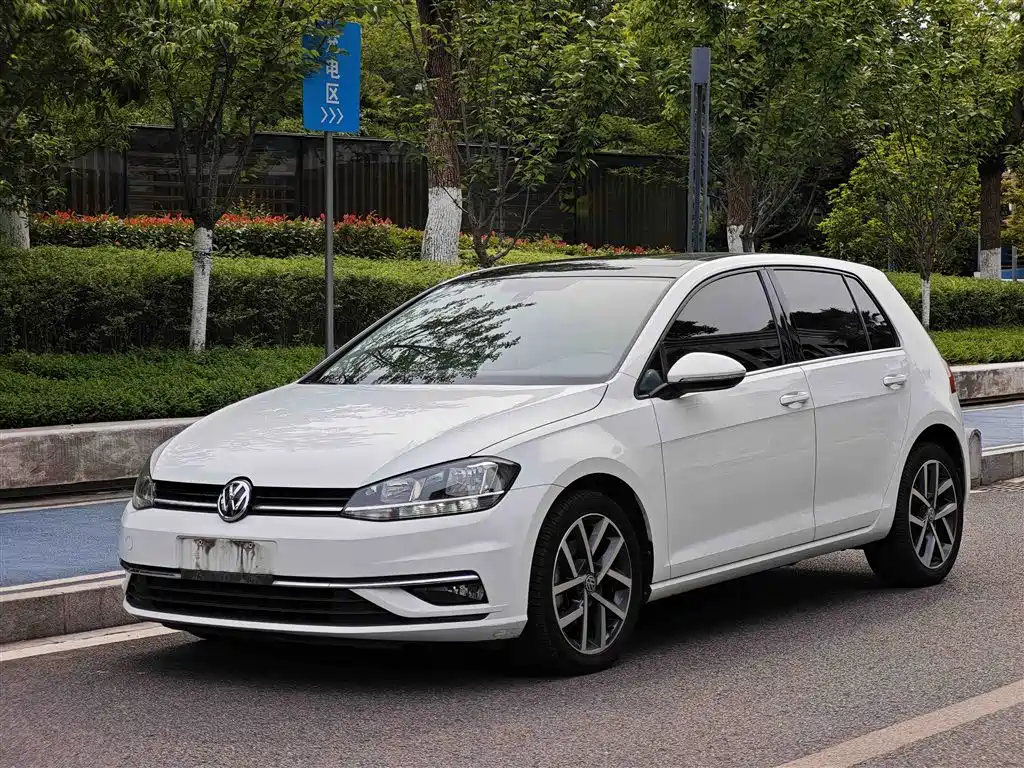 Volkswagen Golf 2020