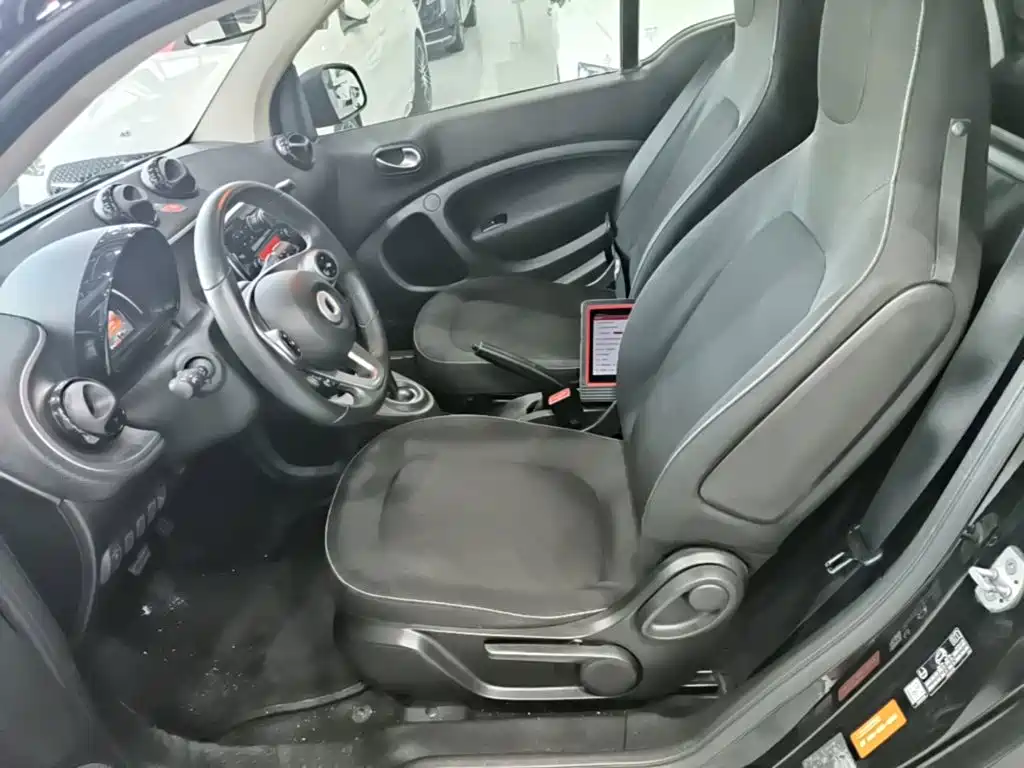 smart Smart Fortwo — миниатюра 15