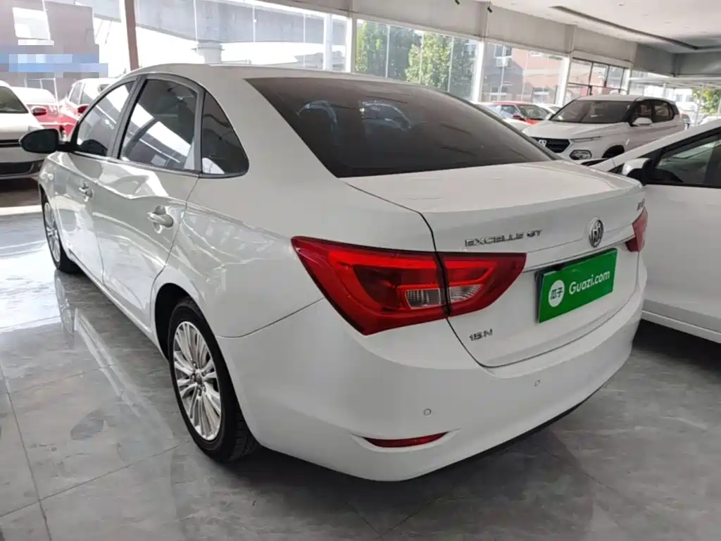 Buick Excelle — миниатюра 5
