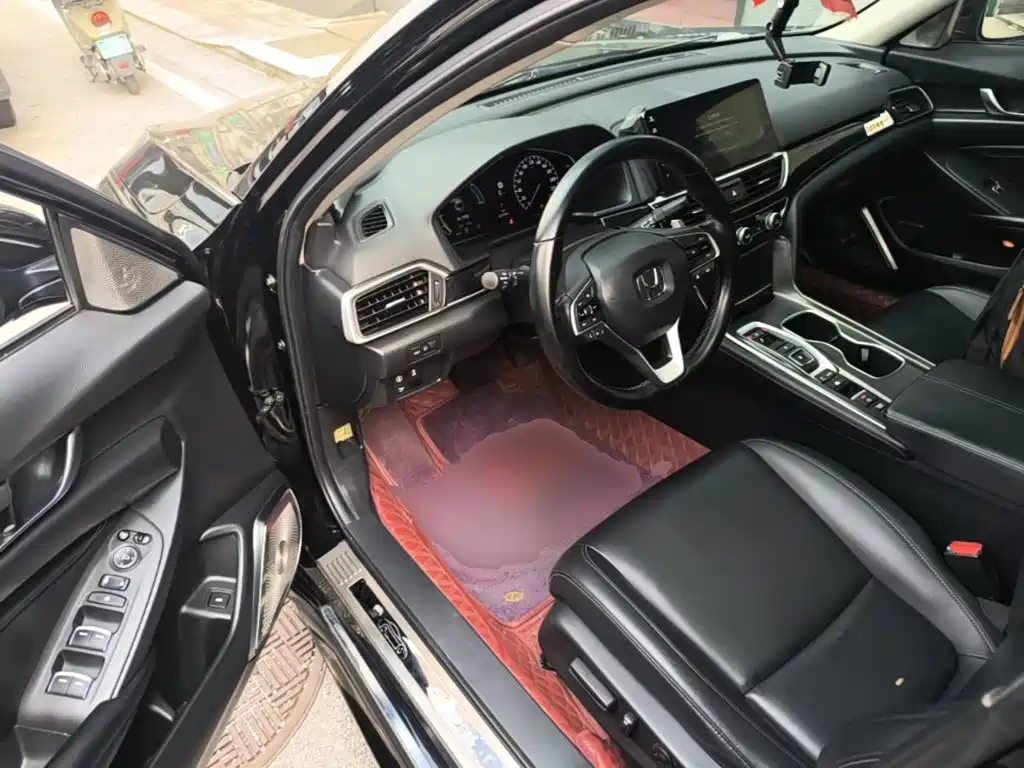 Honda Accord — миниатюра 16