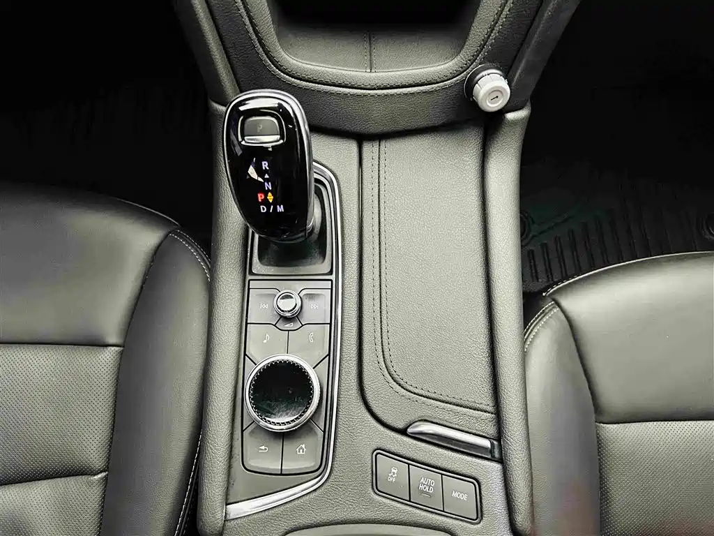 Cadillac XT6 — миниатюра 17