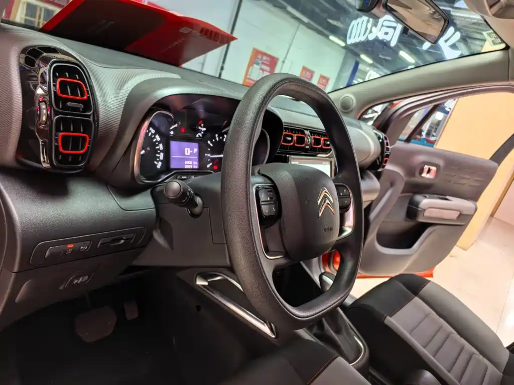 Citroen C4 Aircross — миниатюра 15