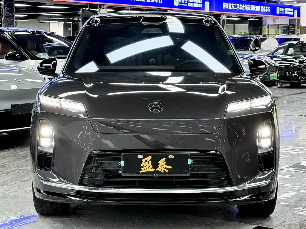 NIO ES8 2026 мест Executive