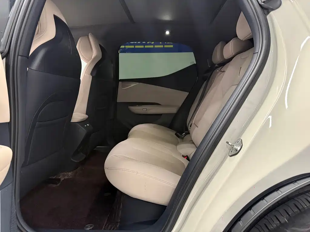 Lynk & Co Z20 — миниатюра 8
