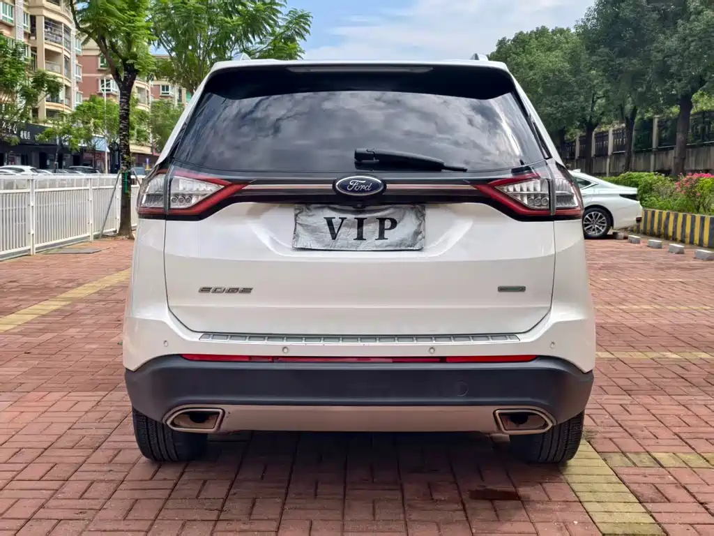 Ford Edge — миниатюра 6