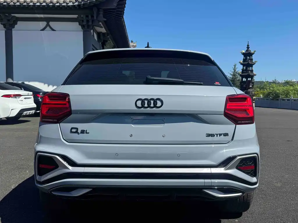 Audi Q2L — миниатюра 5