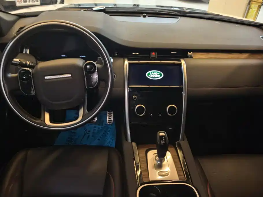 Land Rover Discovery Sport — миниатюра 12