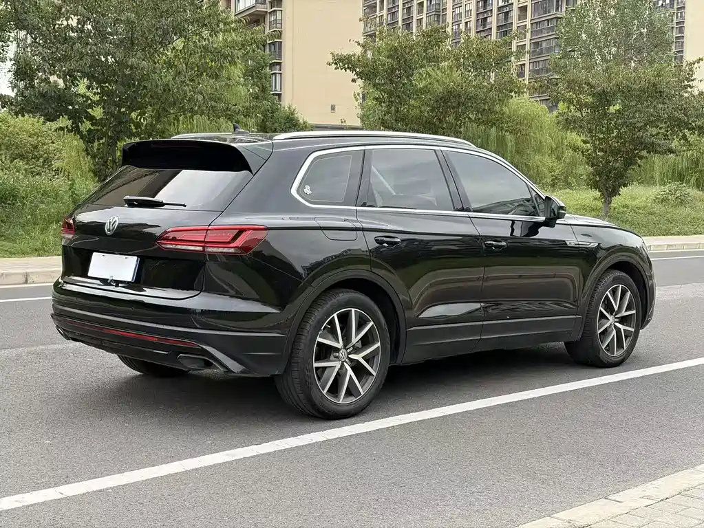 Volkswagen Touareg — миниатюра 5