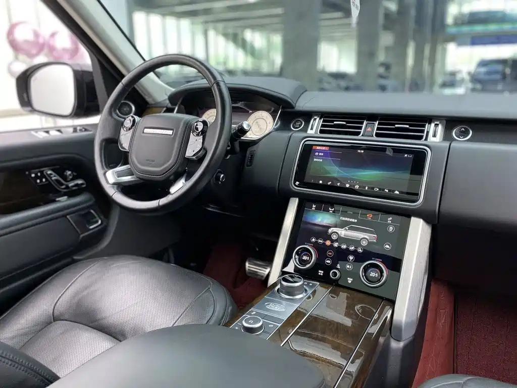 Land Rover Range Rover — миниатюра 38