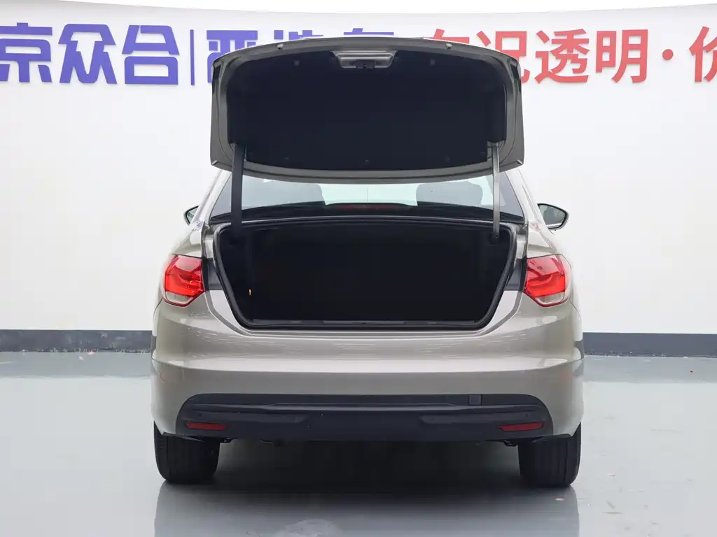 Citroen C4L — миниатюра 20