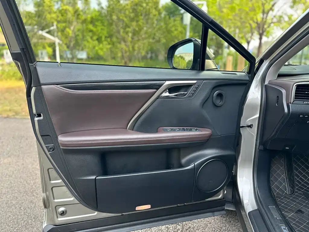Lexus RX — миниатюра 14