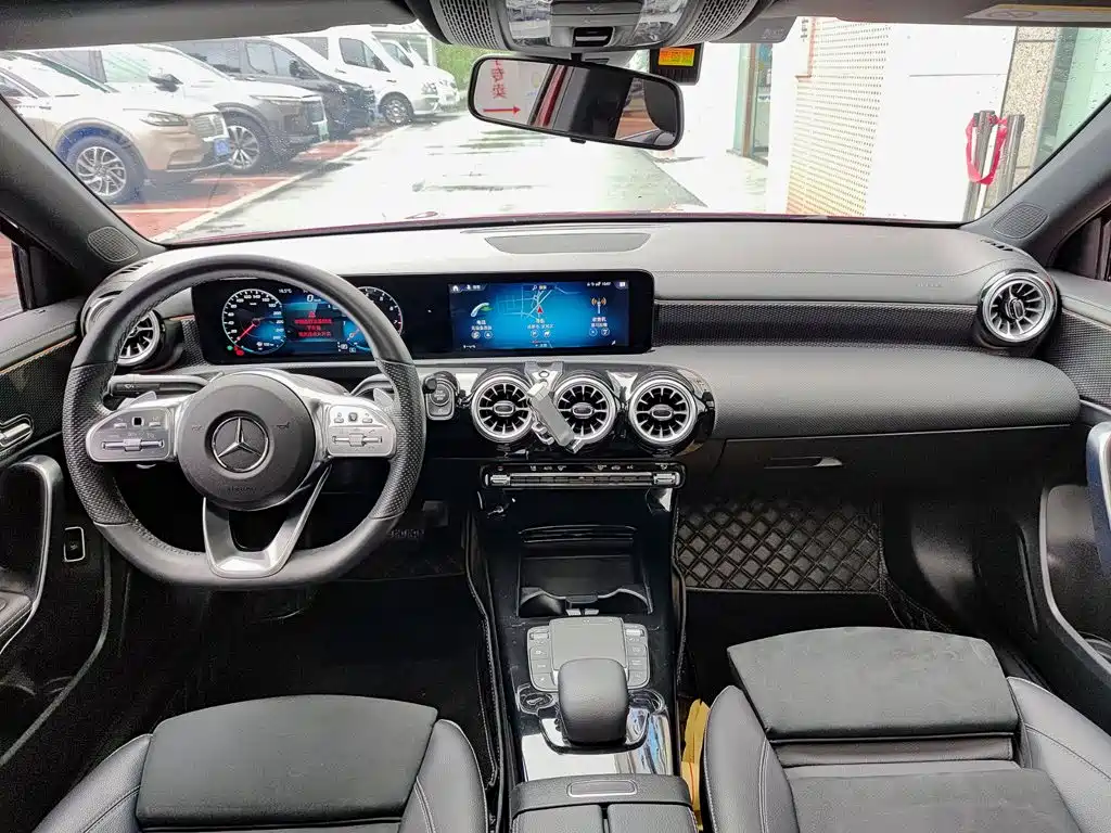 Mercedes-Benz A-Class — миниатюра 10