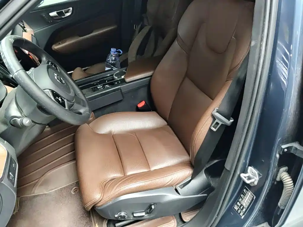 Volvo XC60 — миниатюра 15