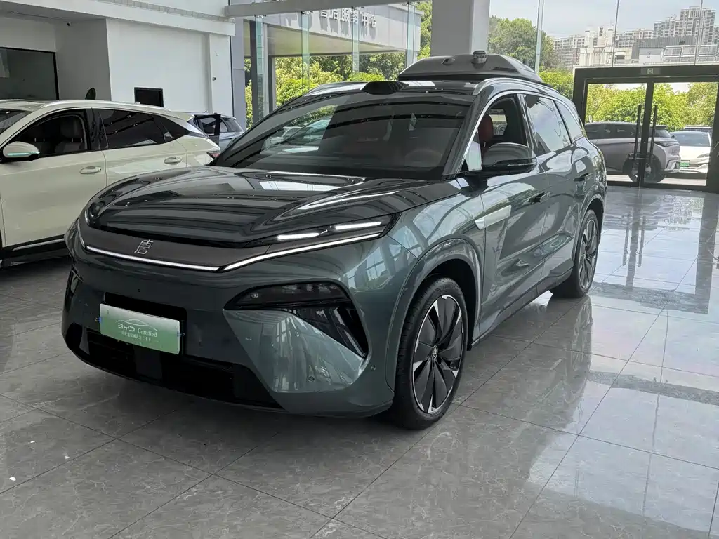 Byd 唐L 2025