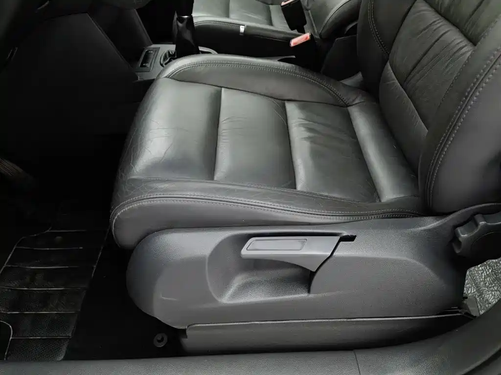 Volkswagen Touran — миниатюра 20