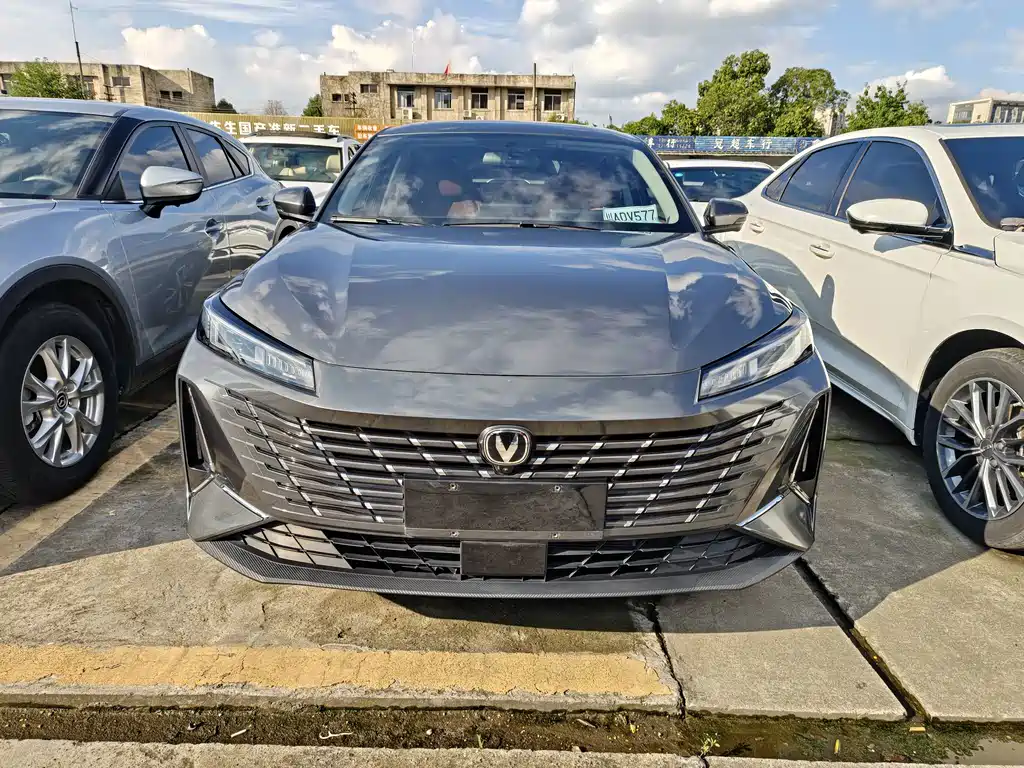 Changan Eado — миниатюра 2