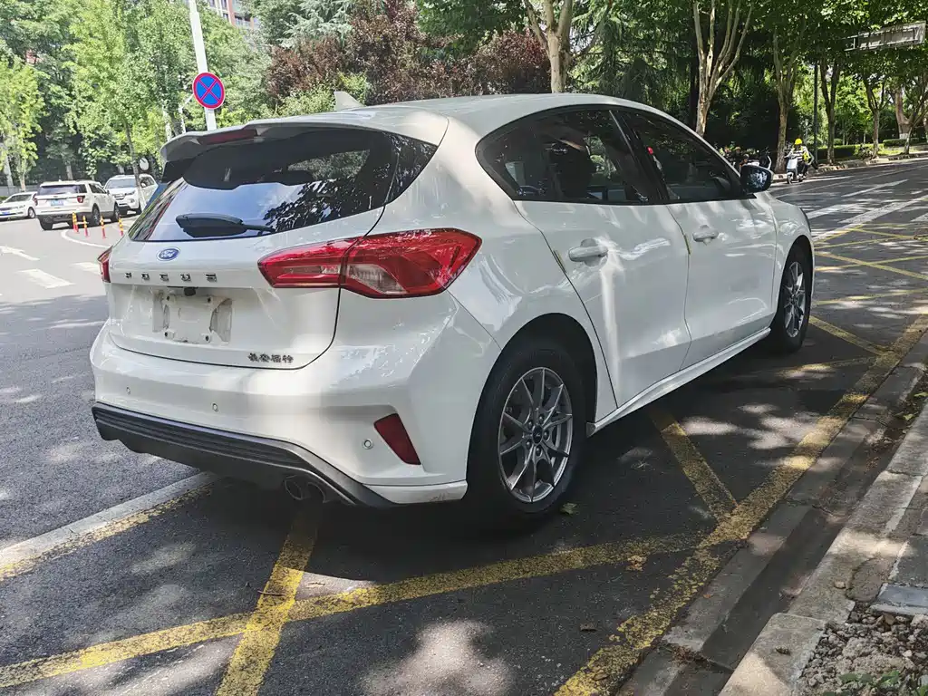 Ford Focus 2020 1.5L AT
