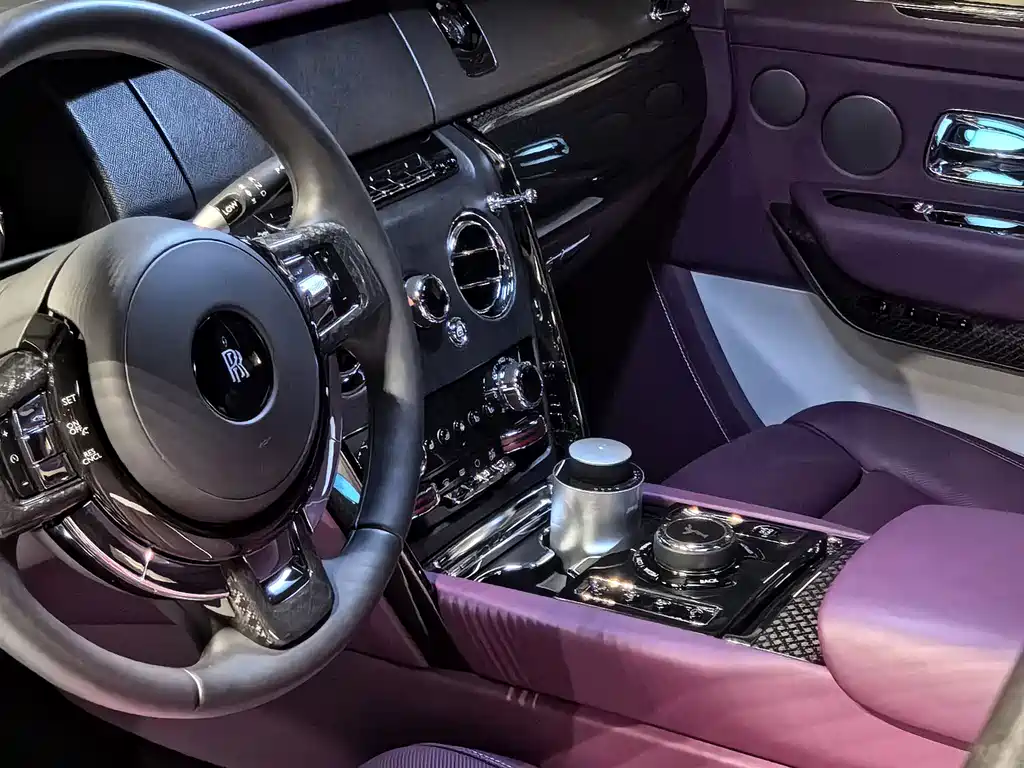Rolls-Royce Cullinan — миниатюра 3