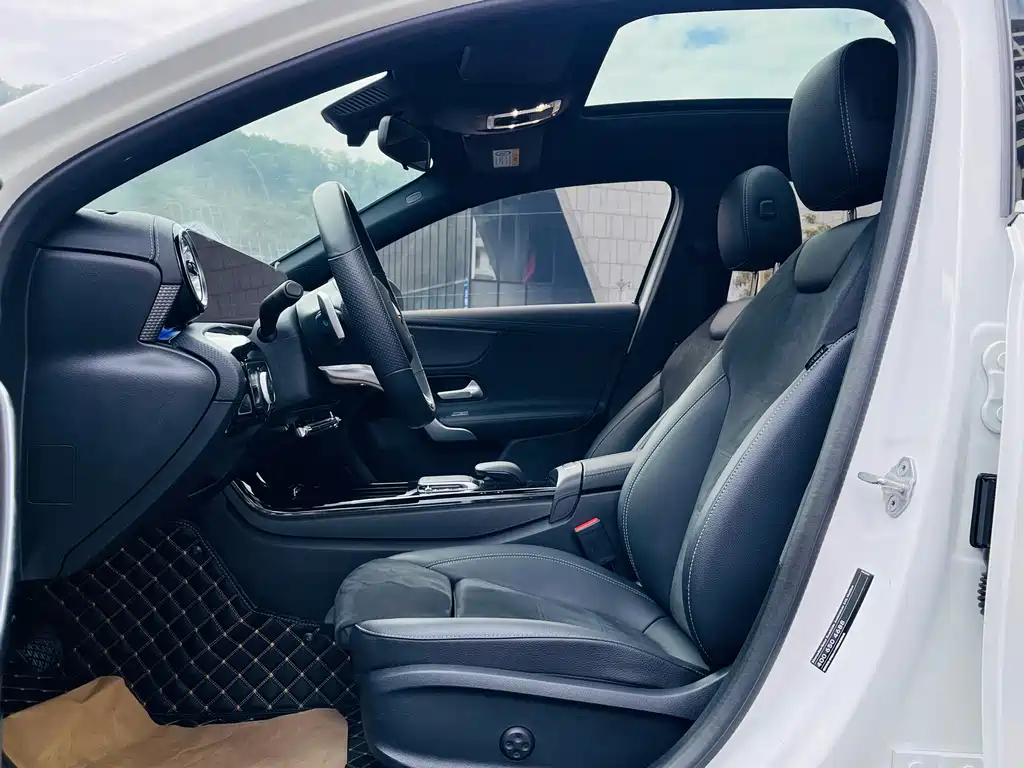 MERCEDES-BENZ A CLASS