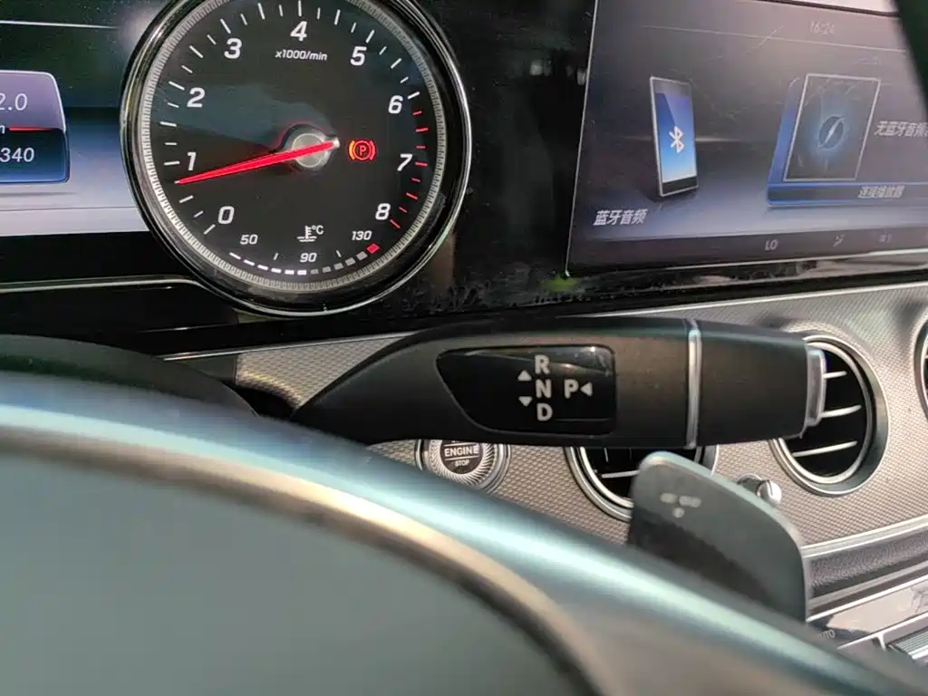 Mercedes-Benz E-Class — миниатюра 14