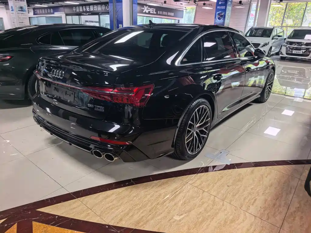 Audi A6L — миниатюра 12