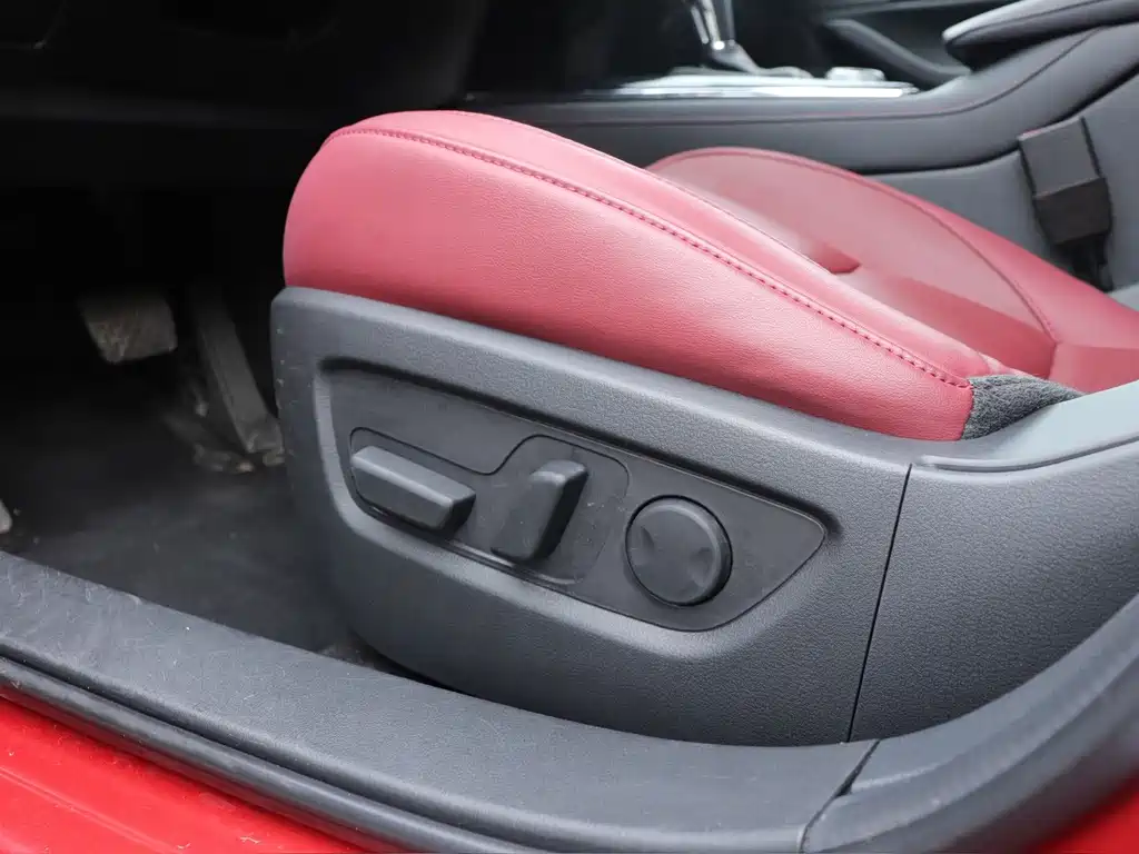 Mazda CX-30 — миниатюра 23