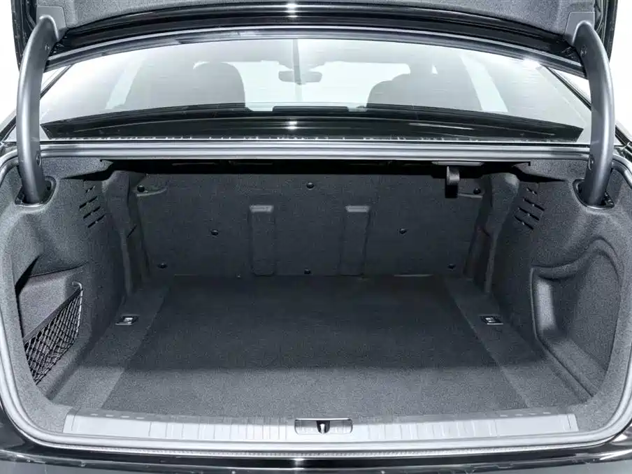 Audi A6L — миниатюра 24