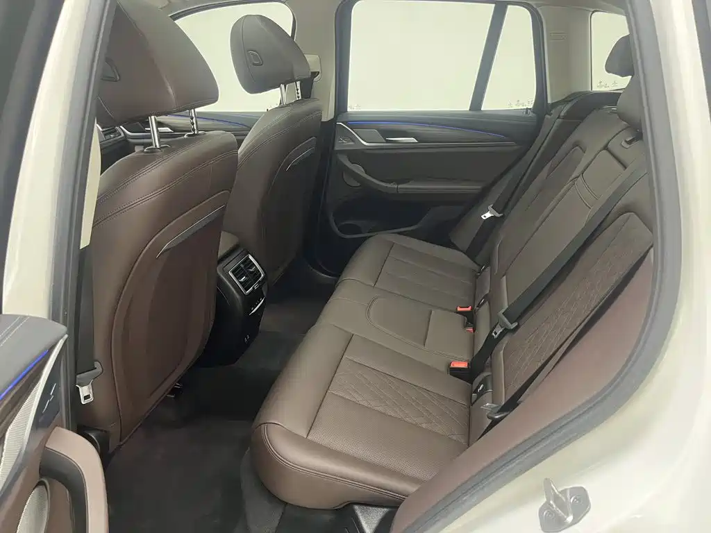 BMW X3 — миниатюра 30