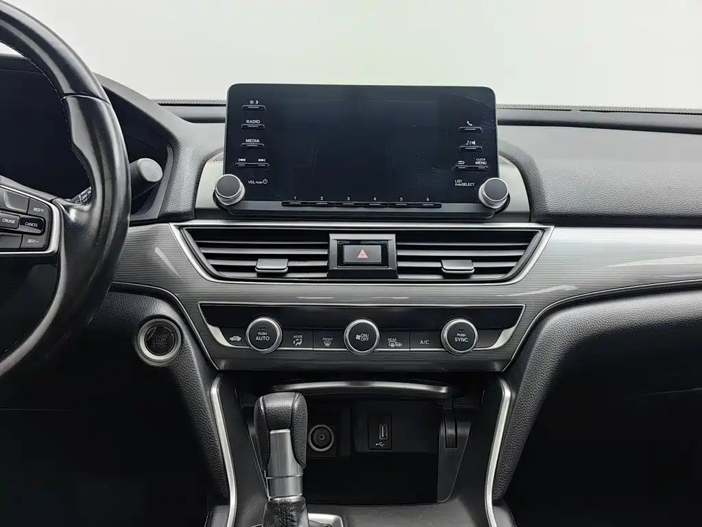 Honda Accord — миниатюра 12