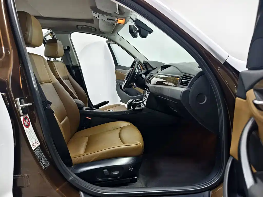 BMW X1 (Import) — миниатюра 13