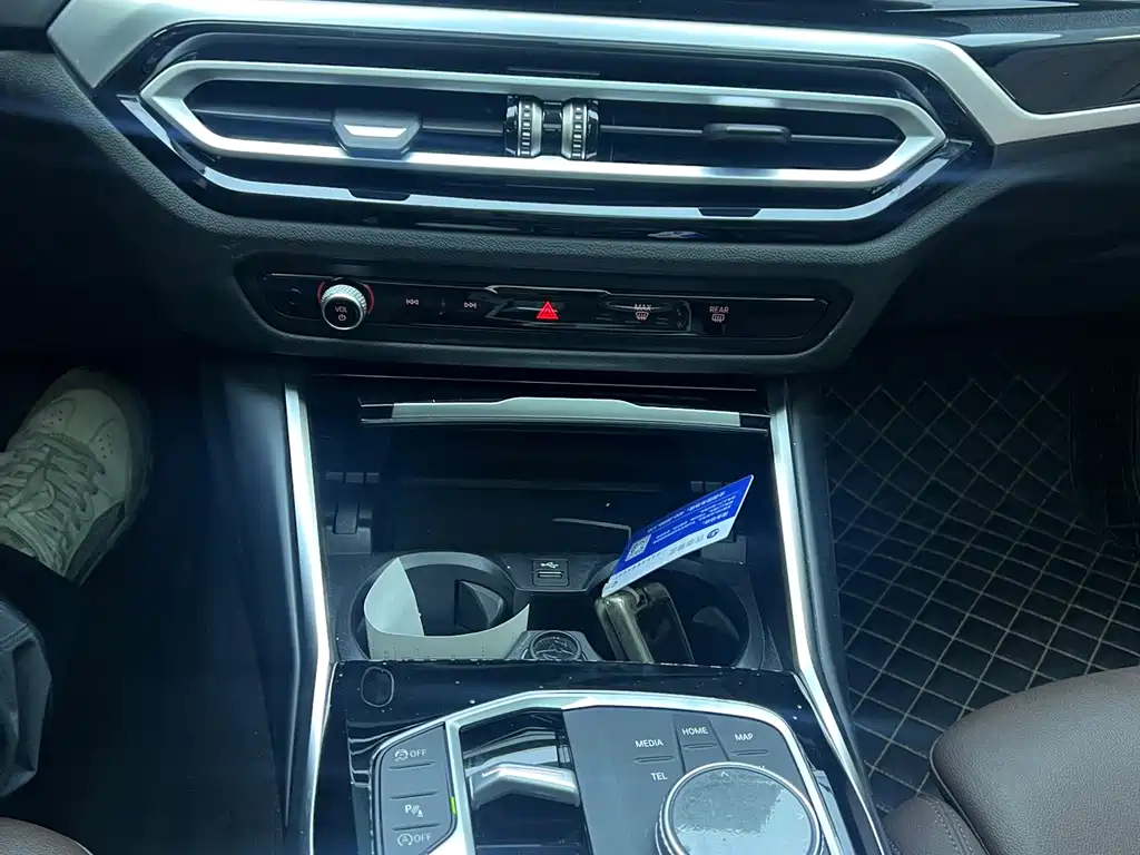 BMW 3 Series — миниатюра 18