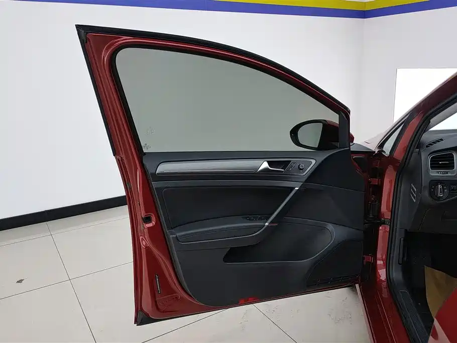 Volkswagen Golf 2014 1.4TSI AT Luxury