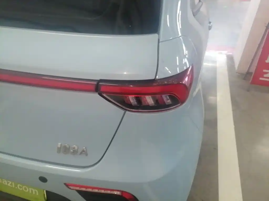 Xinri 华晨新日i03A — миниатюра 8