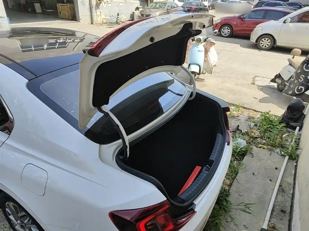 Hyundai MISTRA